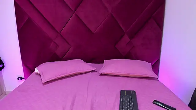 Lilicopper    online show from 08/04/26, 10:01