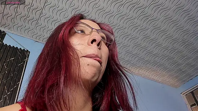 Moolly Evanz online show from 04/08/26, 02:06