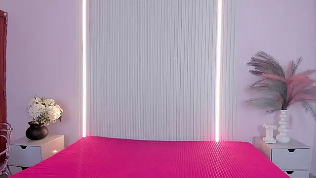 VivianOwen9 online show from 03/06/26, 12:12