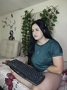 Juli castillo1 online show from 03/17/26, 01:47