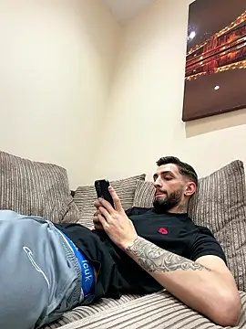 Juliann69Ramiro online show from 01/18/26, 02:15