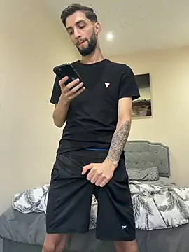 Juliann69Ramiro online show from 02/20/26, 03:34