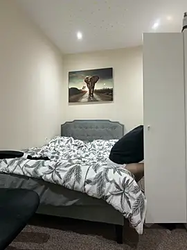 Juliann69Ramiro online show from 02/28/26, 07:37