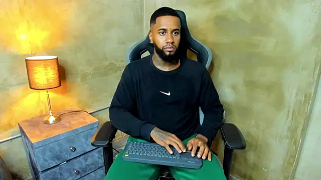 jay jhonson01 online show from 12/20/25, 04:08