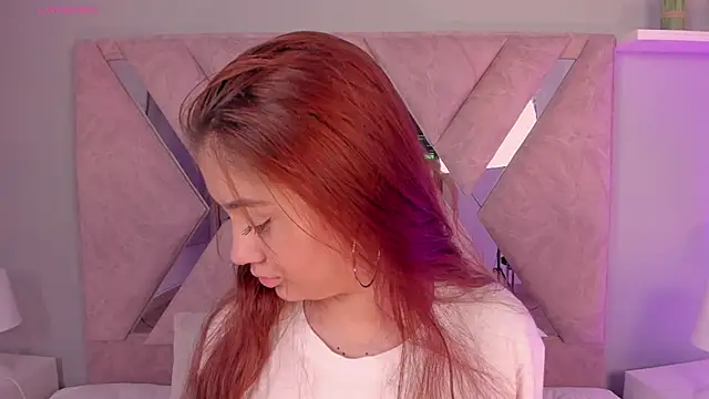 Snapshot of Amelia_Saenz_ chatting on 06/15/26, 07:27 Amelia Saenz online show from 06/15/26, 07:27