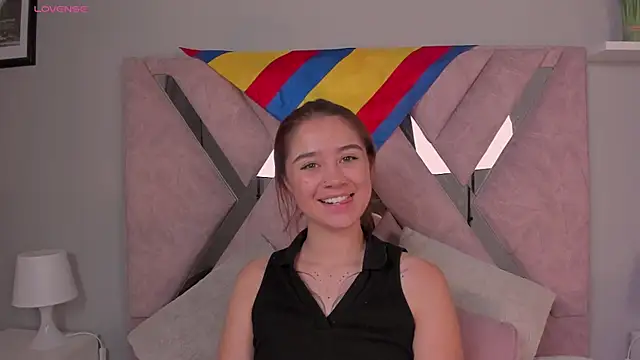 Snapshot of Amelia_Saenz_ chatting on 06/20/26, 01:36 Amelia Saenz online show from 06/20/26, 01:36