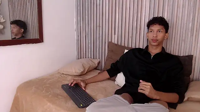 SmoothAlpha  online show from 01/08/26, 02:19