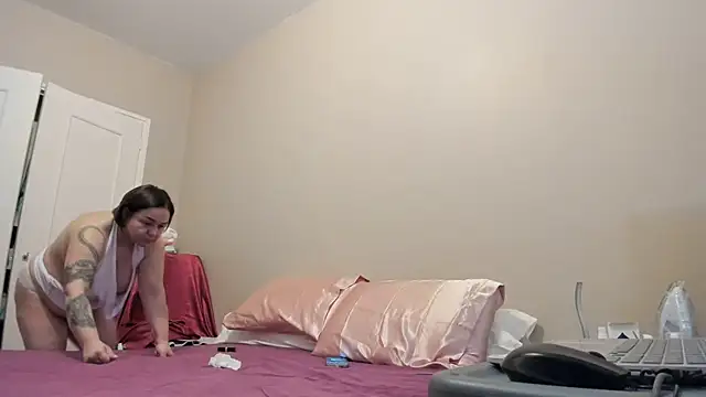 tantriquegirl06 online show from 05/26/26, 06:04