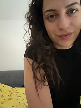 CoquineCharmeuse online show from 04/14/26, 01:17