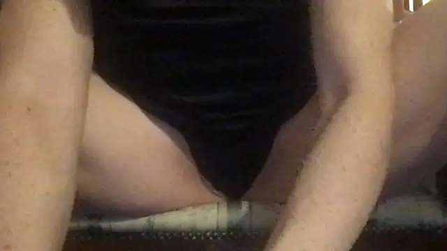 Snapshot of RedPepper- chatting on 12/23/25, 02:31 RedPepper- online show from 12/23/25, 02:31