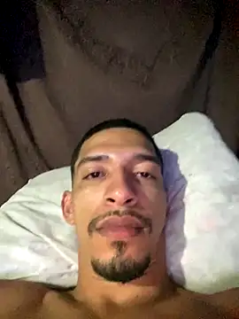 Snapshot of rocchw chatting on 01/08/26, 03:09 rocchw online show from 01/08/26, 03:09