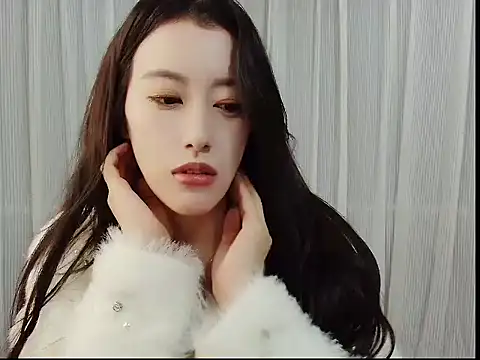 Snapshot of TXMIT chatting on 01/10/26, 02:19 TXMIT online show from 01/10/26, 02:19