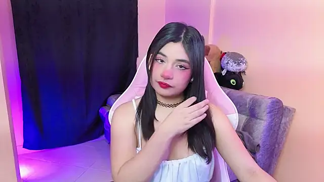 bonnieTaylor1 online show from 01/12/26, 04:18