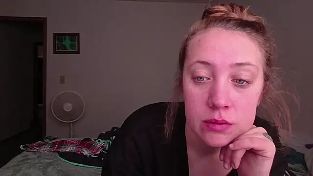 dixielover1229 online show from 12/22/25, 03:20