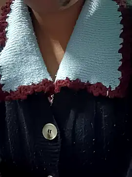 teena-11 online show from 12/15/25, 01:15