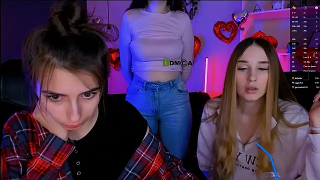 Snapshot of mila_firee chatting on 03/09/26, 12:53 mila firee online show from 03/09/26, 12:53