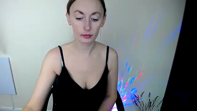 LiaSeass  online show from 12/20/25, 07:59