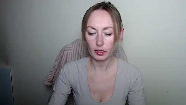 LiaSeass  online show from 04/14/26, 10:54