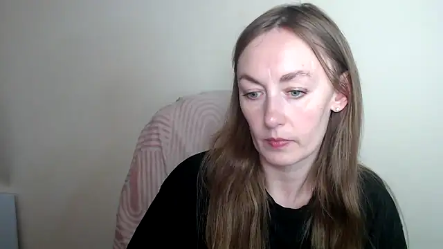 Snapshot of LiaSeass_ chatting on 05/11/26, 12:00 LiaSeass online show from 05/11/26, 12:00