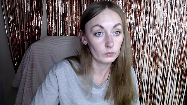 Snapshot of LiaSeass_ chatting on 07/26/26, 12:23 LiaSeass online show from 07/26/26, 12:23