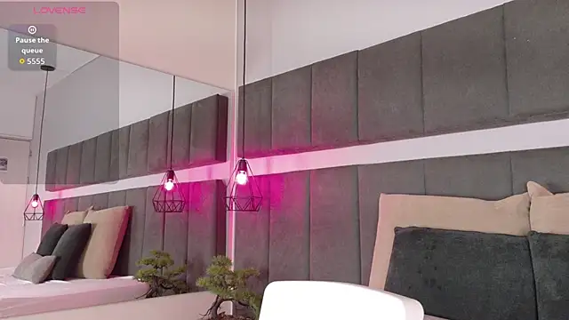 luna blannco online show from 01/08/26, 01:02