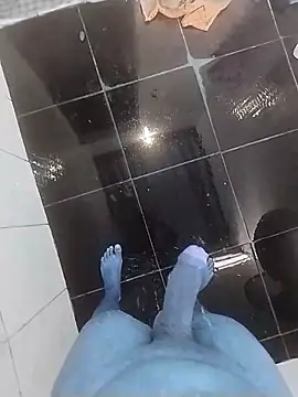 Snapshot of kaspzl chatting on 02/14/26, 10:23 kaspzl online show from 02/14/26, 10:23