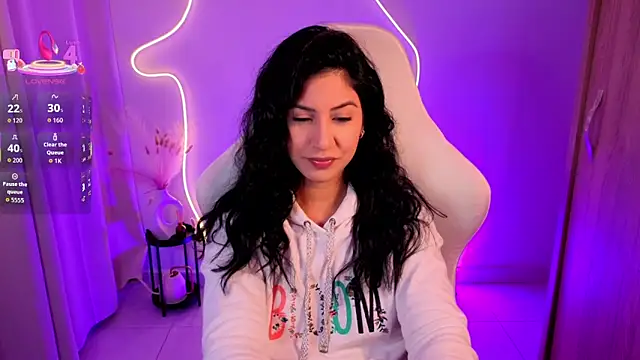 chloebum  online show from 03/28/26, 11:10