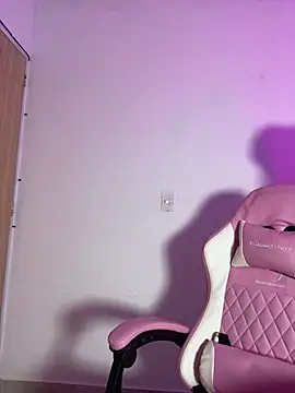 Snapshot of Ana_herrera chatting on 01/13/26, 11:37 Ana herrera online show from 01/13/26, 11:37