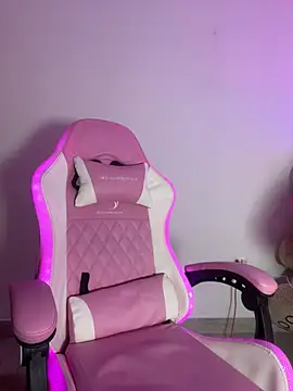 Snapshot of Ana_herrera chatting on 01/14/26, 11:38 Ana herrera online show from 01/14/26, 11:38