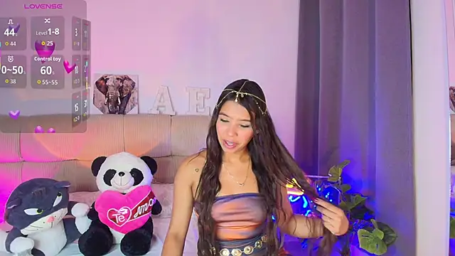 Snapshot of Ana_herrera chatting on 06/18/26, 11:25 Ana herrera online show from 06/18/26, 11:25