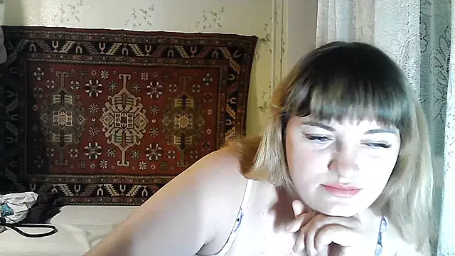 Snapshot of swett_girll chatting on 08/09/26, 06:24 swett girll online show from 08/09/26, 06:24