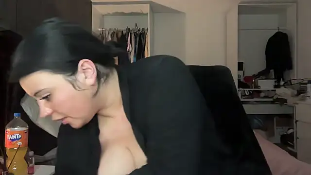 Curvybabesxxo online show from 04/02/26, 01:42