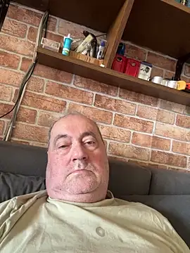 csikar online show from 04/19/26, 12:04