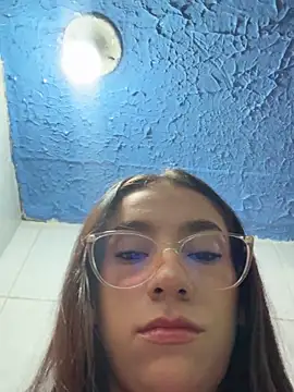 lunaluxury22 online show from 03/11/26, 01:39