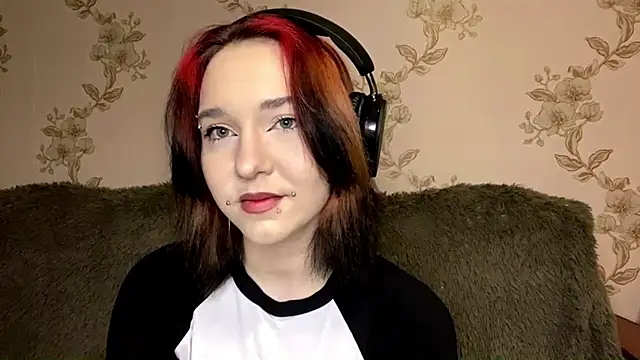 EmilyVeiro online show from 03/04/26, 06:25