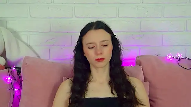 ArinaKubrick online show from 01/14/26, 04:23