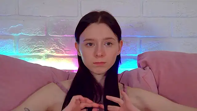 ArinaKubrick online show from 04/18/26, 07:58