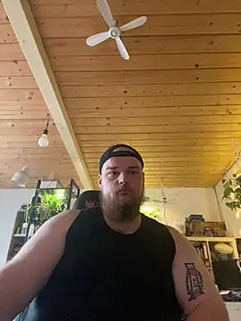 YoursxTruly online show from 02/25/26, 10:03