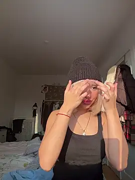 SilkyMira online show from 01/06/26, 12:53