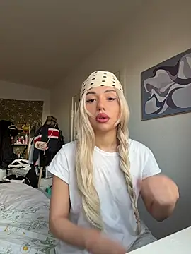 SilkyMira online show from 01/19/26, 08:51