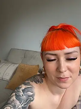 ScarletVixenLive online show from 04/13/26, 11:59