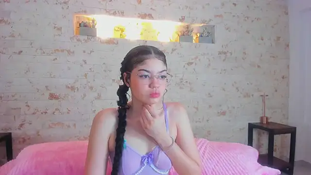 chloe cortez online show from 05/23/26, 10:19