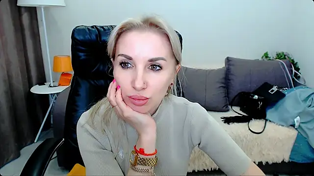 Hanna--Sweet online show from 04/16/26, 11:55