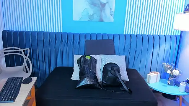 dahianeconnor online show from 04/18/26, 11:36