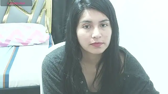 kangomez19 online show from 12/15/25, 12:37