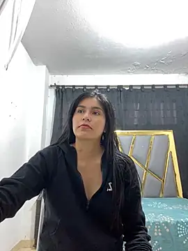 kangomez19 online show from 02/27/26, 07:25