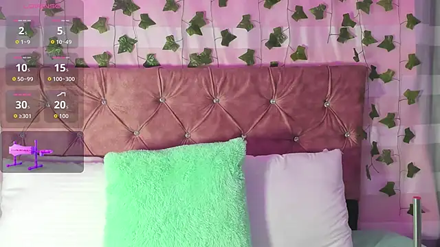 Ayla-marttinez online show from 03/04/26, 01:33