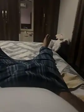 Night outcam online show from 02/12/26, 06:14