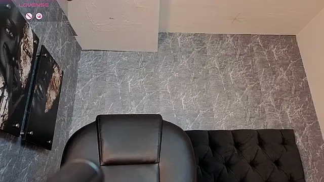 scarletbaker   online show from 12/15/25, 04:00