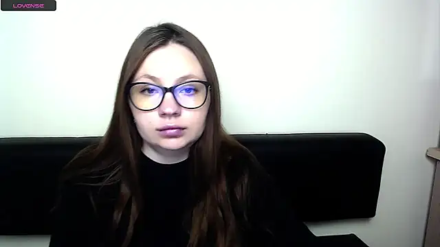 LiliaErmi online show from 04/11/26, 06:18